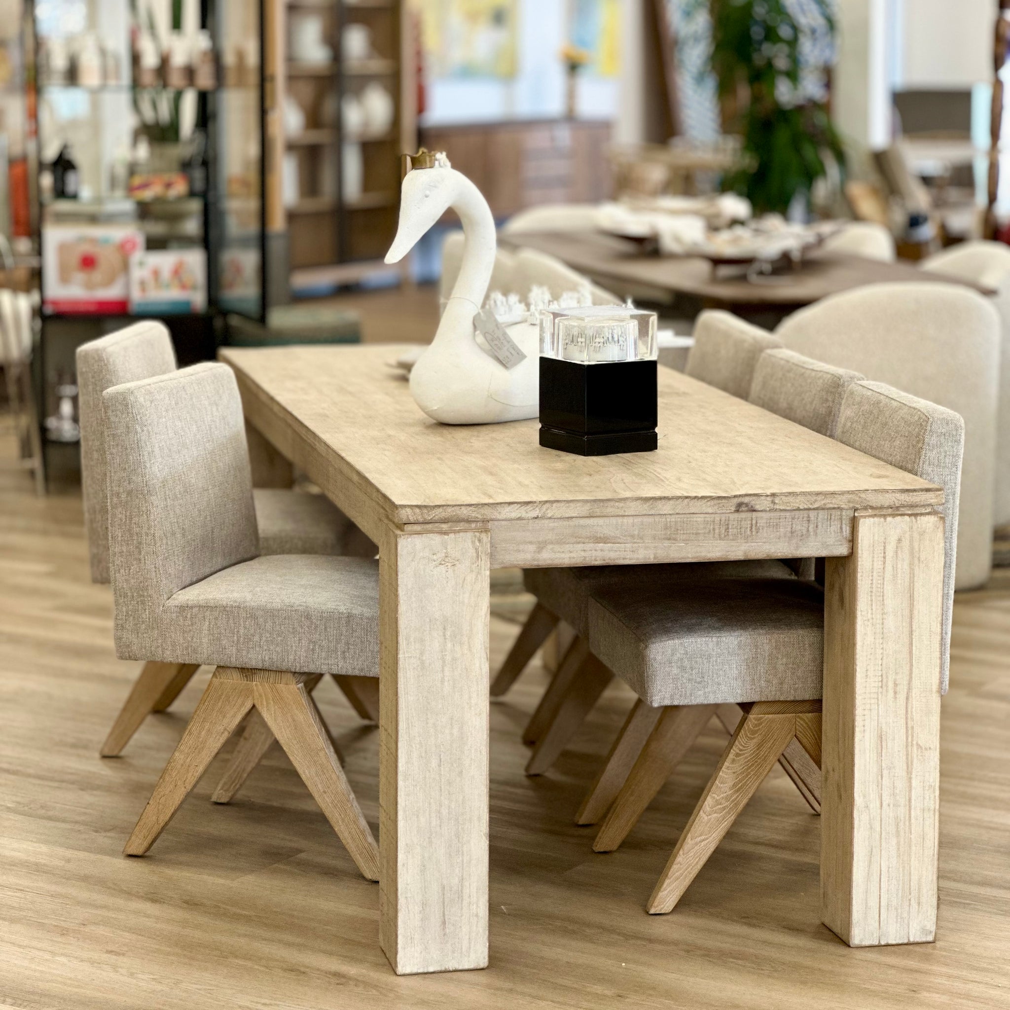 Dining Table (38004)