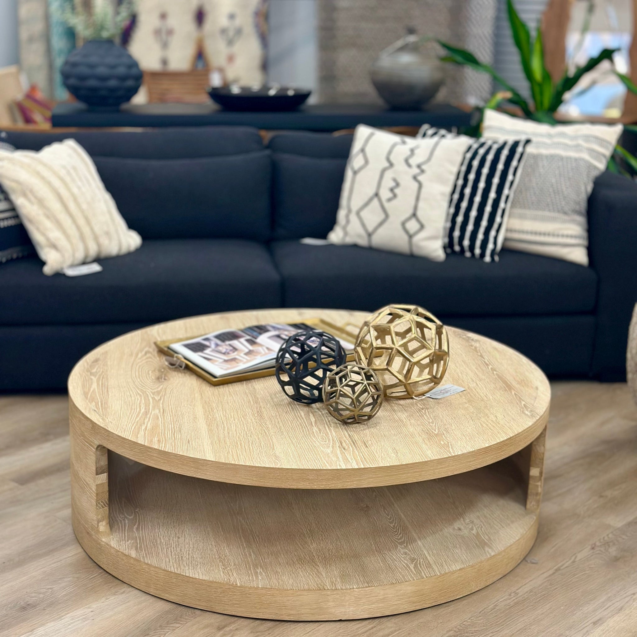 Coffee table (10419-LTNT)