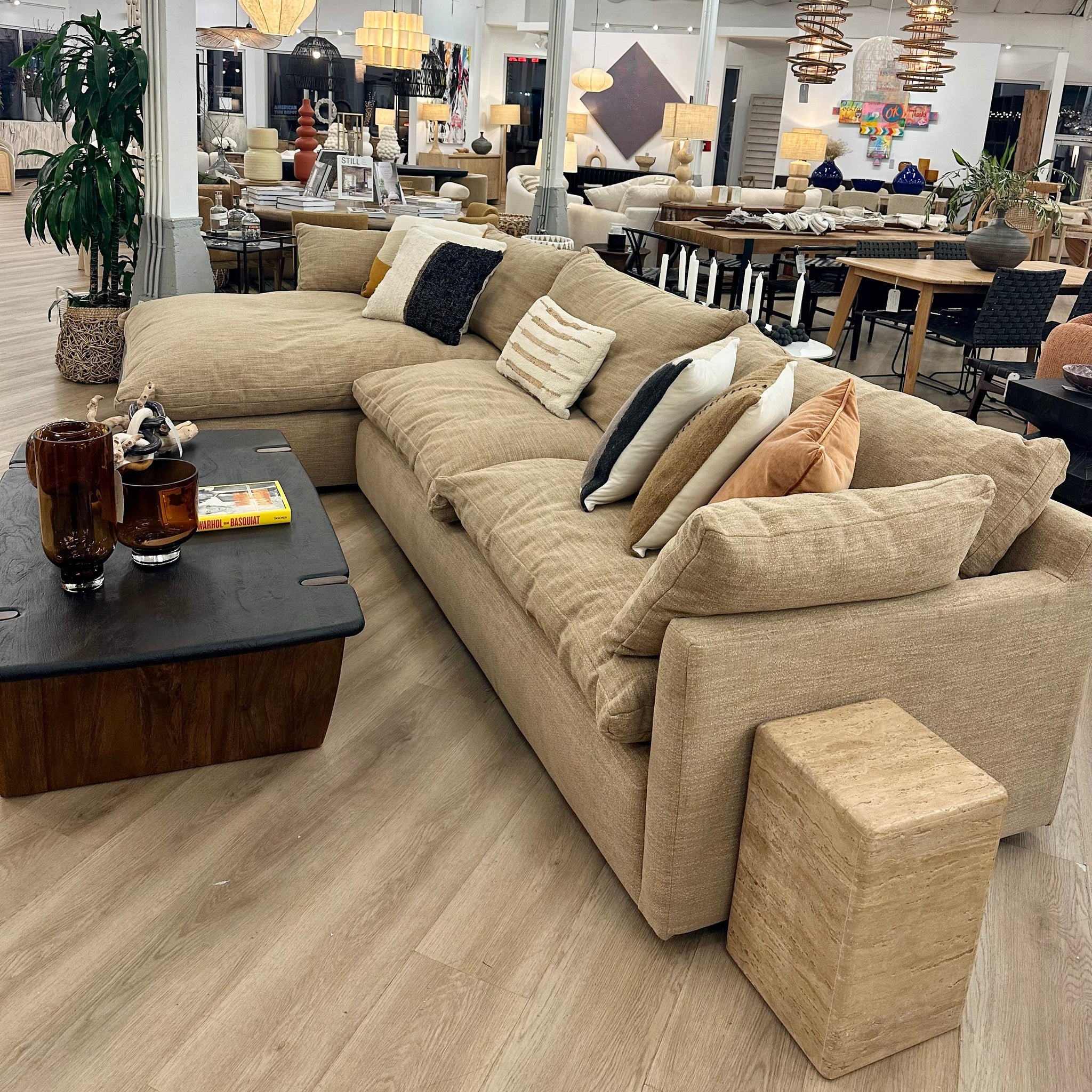 Sectional sofa (60016L-sand)
